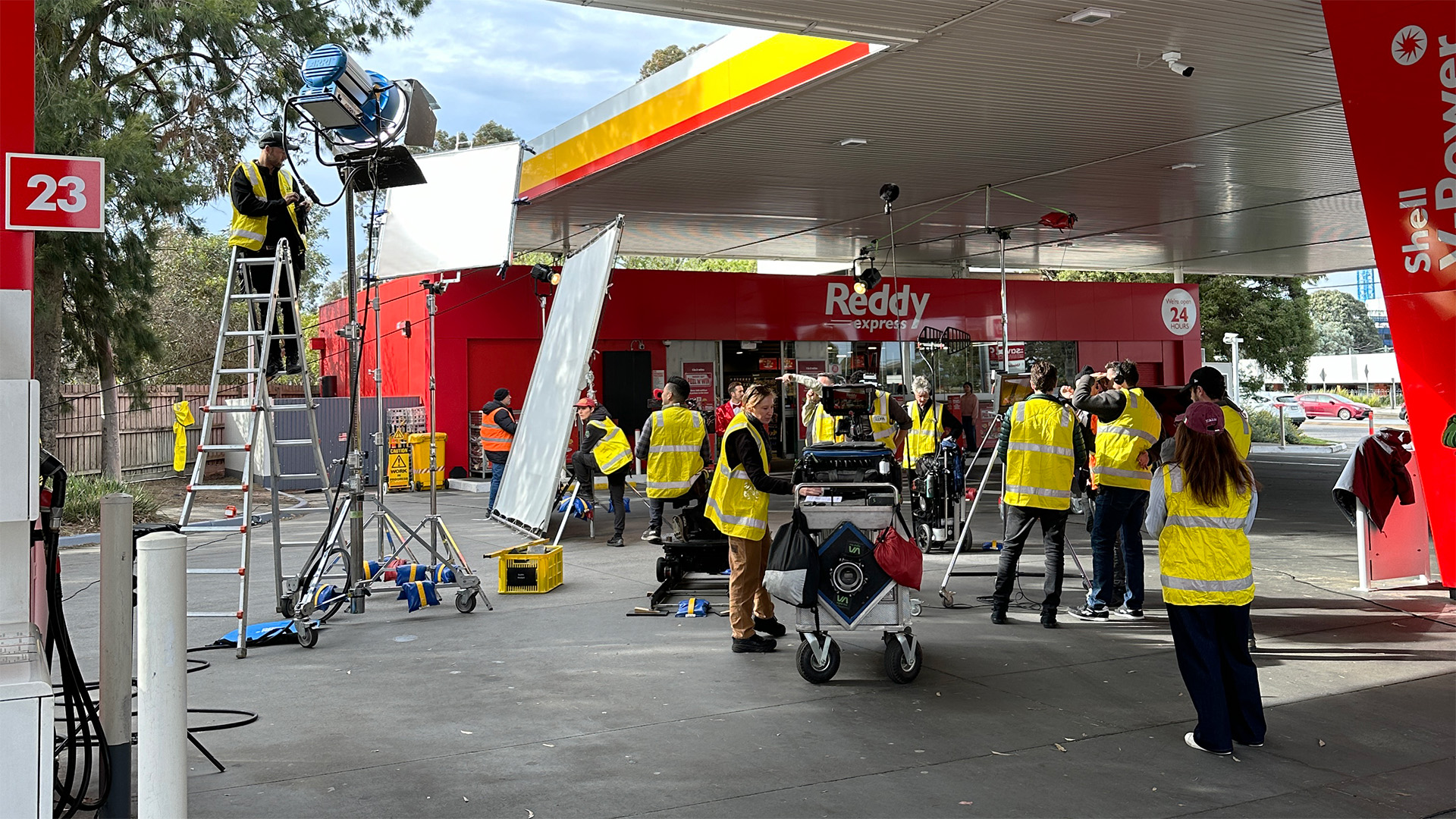 Behind the scenes, Reddy Express shoot